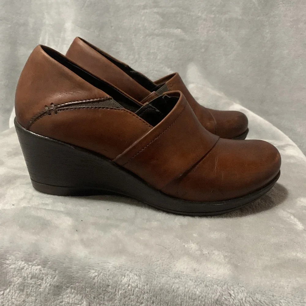 Dansko Women's Rosaline Brown Leather Slip-On Wedge Shoes Comfort Heels‎ Classic